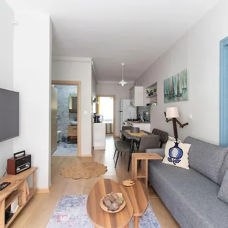 Appartement Bright 3br Near Kadikoey Seaside