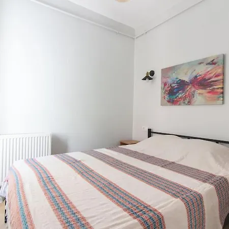 Bright 3br Near Kadikoey Seaside Appartement *