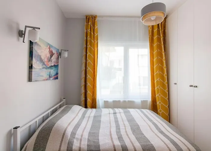 Bright 3br Near Kadikoey Seaside شقة اسطنبول