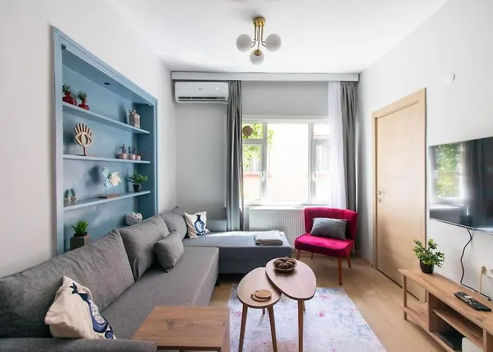 Bright 3br Near Kadikoey Seaside شقة اسطنبول