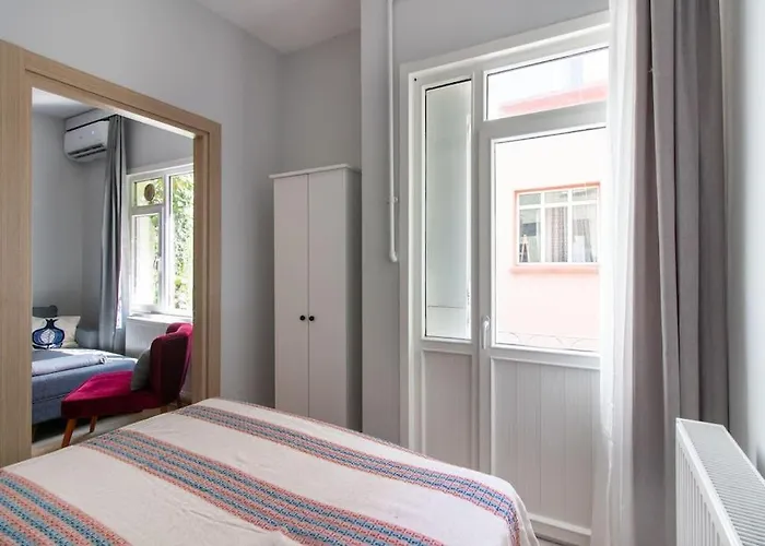 Bright 3br Near Kadikoey Seaside شقة اسطنبول