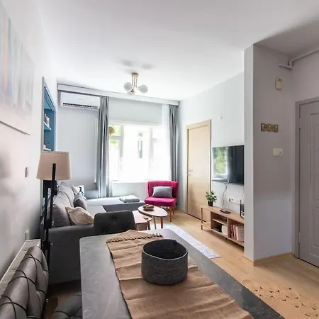 公寓 Bright 3br Near Kadikoey Seaside *
