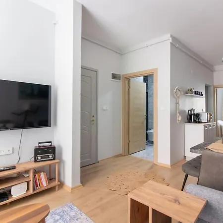 Bright 3br Near Kadikoey Seaside